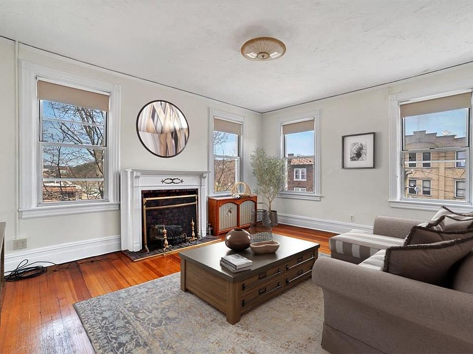 1st image of 57 Saratoga Avenue