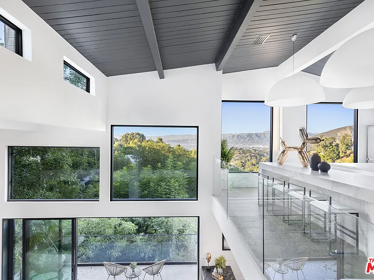 7317 Caverna Dr — Photo 20