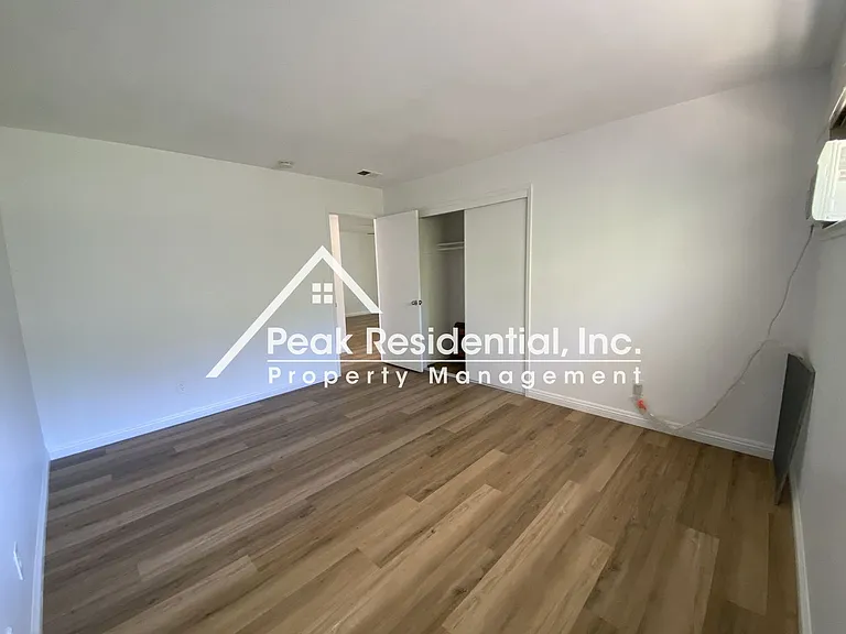 1120 Morton Ct — Photo 15