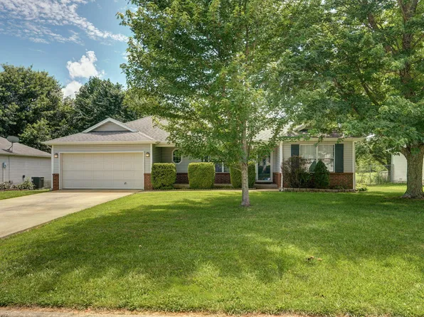 609 S Sunmeadow Drive, Strafford, MO 65757