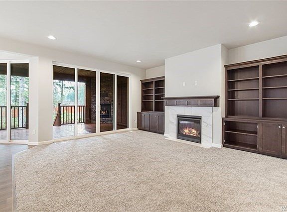 3rd image of 8230 52nd Ave NE