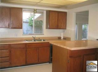 18024 Keswick St, Reseda, CA 91335