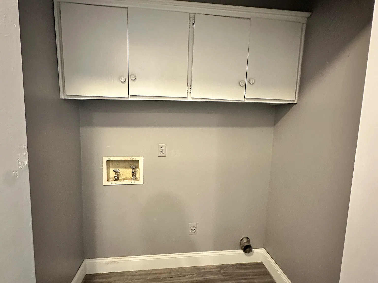 2 bed, 1000 sqft, $1,100 — Photo 4