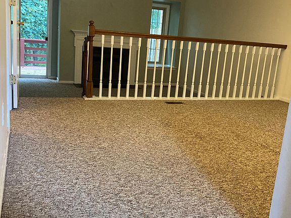 5th image of 860 Stockbridge Dr