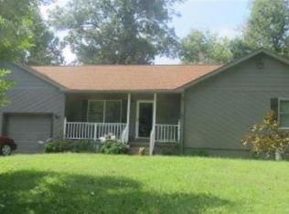 545 Cherokee Rd, Brandenburg, KY 40108