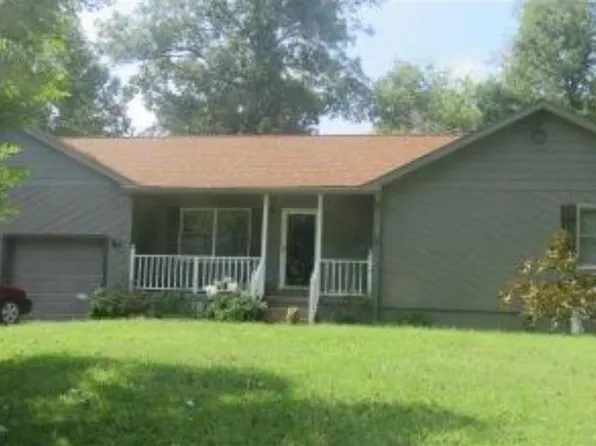 545 Cherokee Rd, Brandenburg, KY 40108