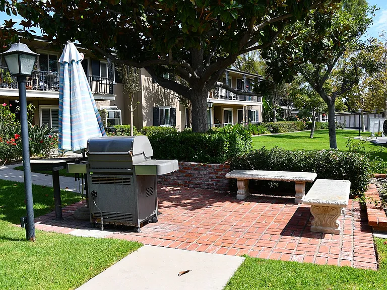 660 S Glassell St #107 — Photo 31