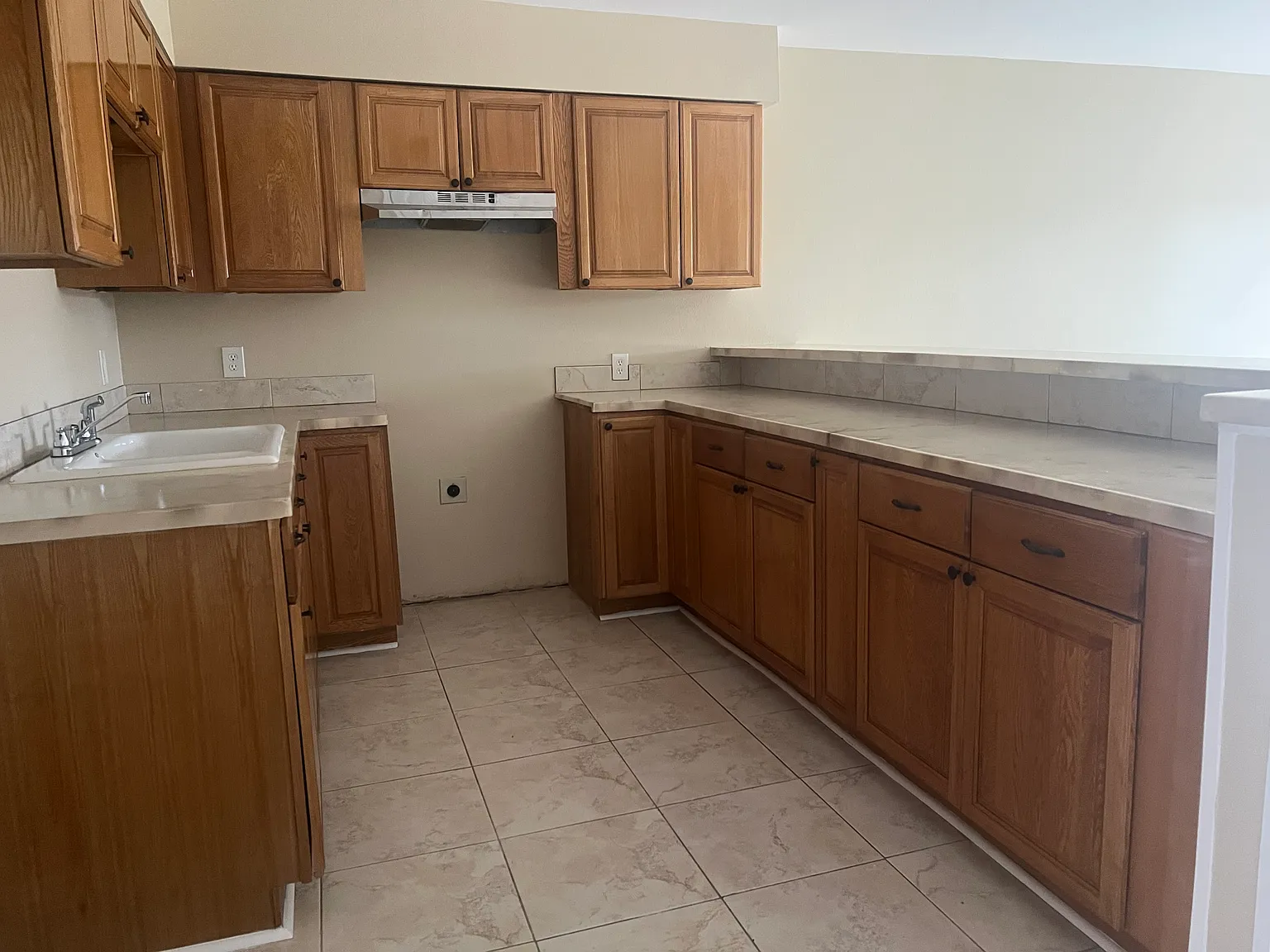 7036 Northgate Dr — Photo 4