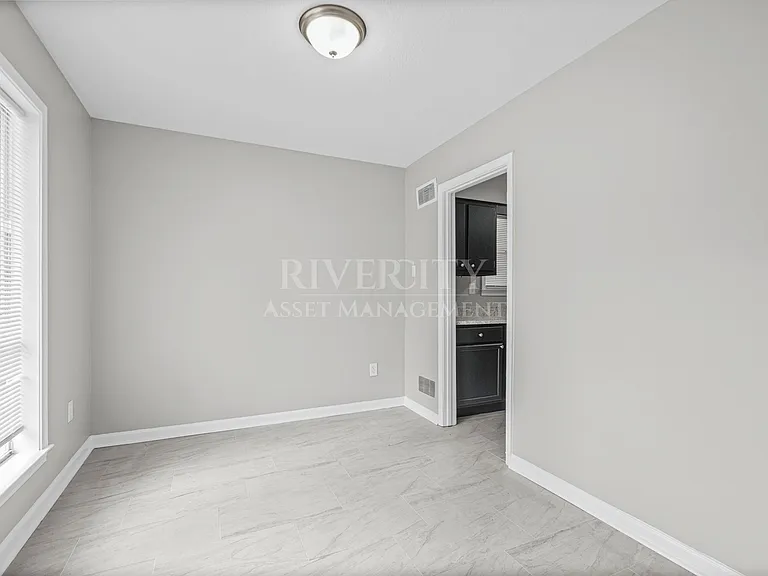 1785 Santa Clara Ave — Photo 5