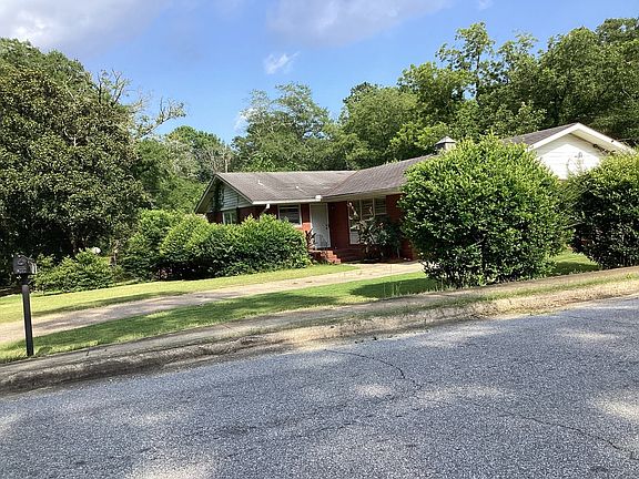 2nd image of 2040 Alta Vista Dr