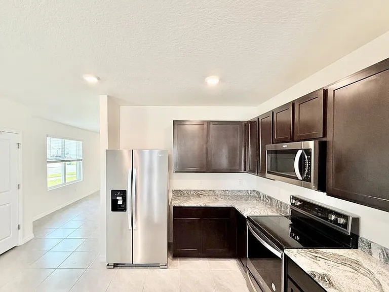 5699 Chorleywood Ln — Photo 8