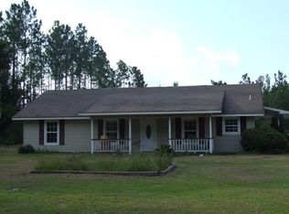 18926 NW Marchant Ave, Blountstown, FL 32424