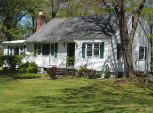 107 S Cross Rd, Staatsburg, NY 12580