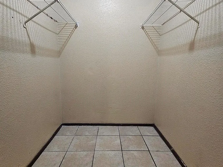 13480 S Thorntree Dr #316 — Photo 9