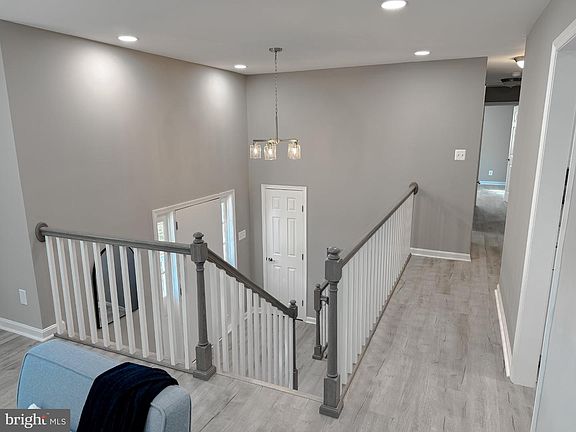 4th image of 23575 Gross Dr