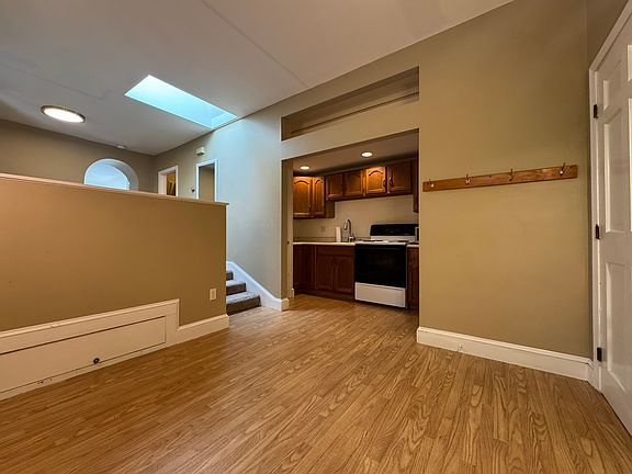 4th image of 9 Highland Ave #2