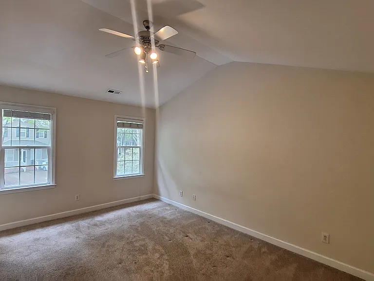 4633 Malone Ct — Photo 28