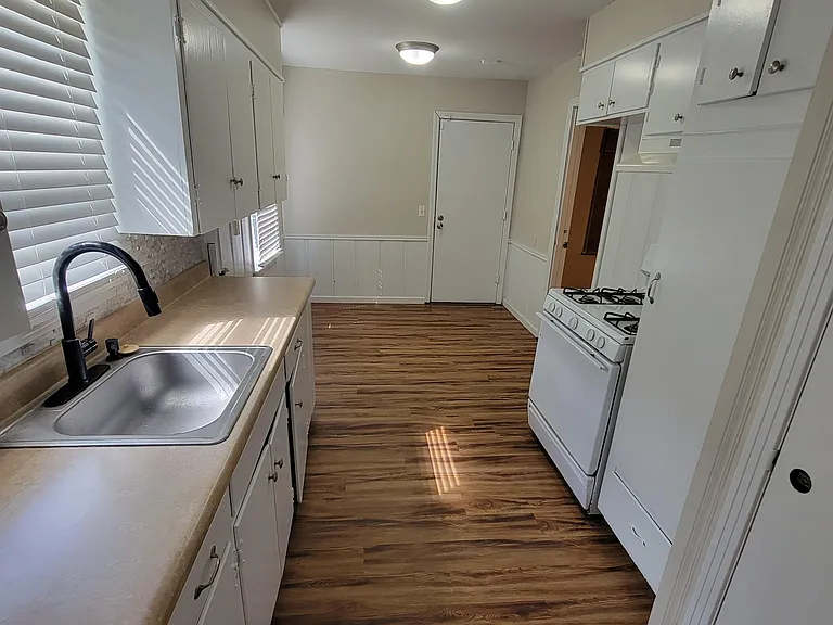 1314 Natalie St — Photo 3