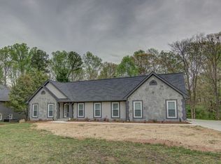 3322 Inns Brook Way, Snellville, GA 30039