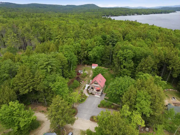 16 Hemlock Avenue, Sanbornton, NH 03246