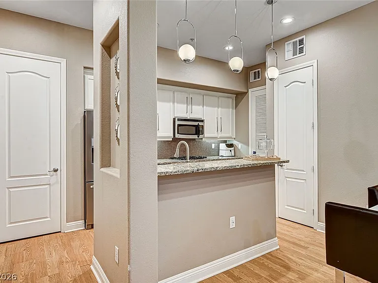 56 E Serene Ave #225 — Photo 12