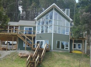 121 Striper Ln, La Follette, TN 37766