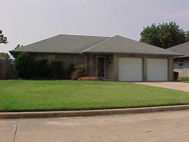 1st image of 1004 NW 6th St