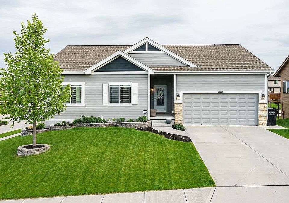 1st image of 21303 Flagstone Dr