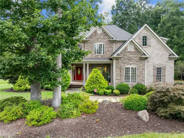 1487 Bethan Dr, Summerfield, NC 27358