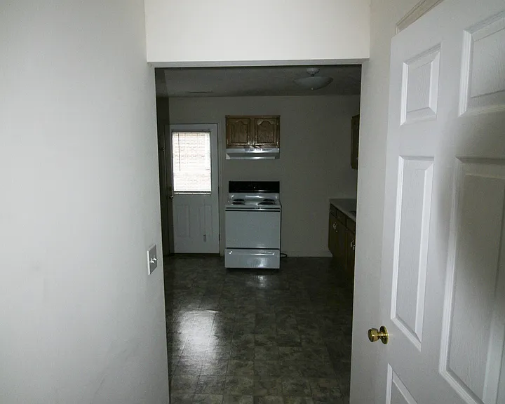 1500 N Willow Ave — Photo 3