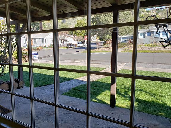 5th image of 1421 Meek Ave
