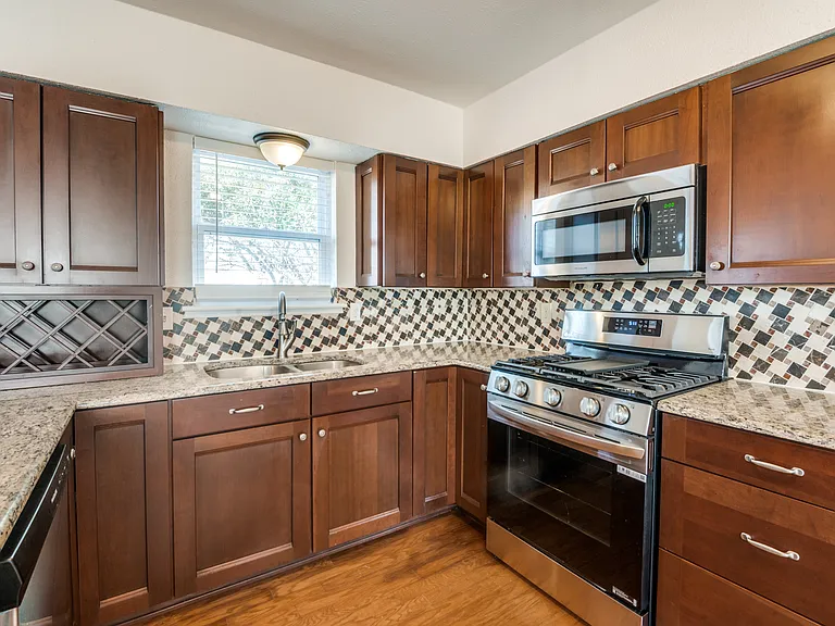 14423 Sunrose Ln — Photo 10