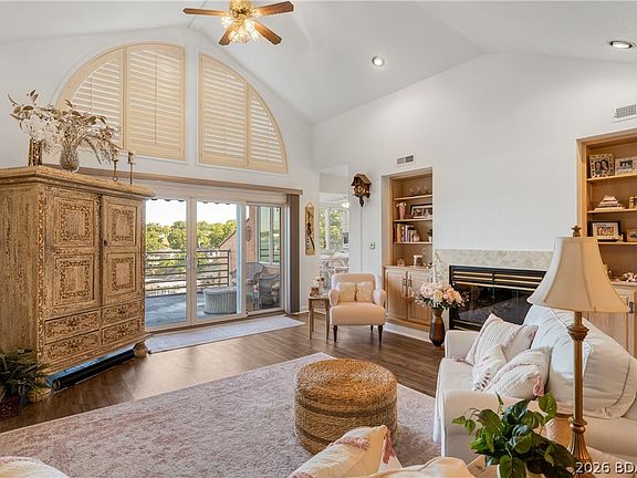 4th image of 441 Northport Dr #441