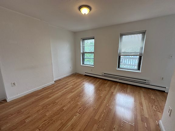 5th image of 6 Pembroke St #3CP