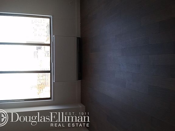 3rd image of 200 E 33rd St APT 28G