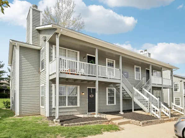 Hidden Hills Apartments