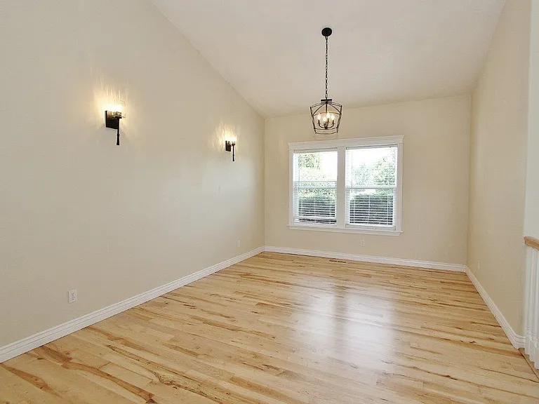 4109 E Man O War Dr — Photo 34