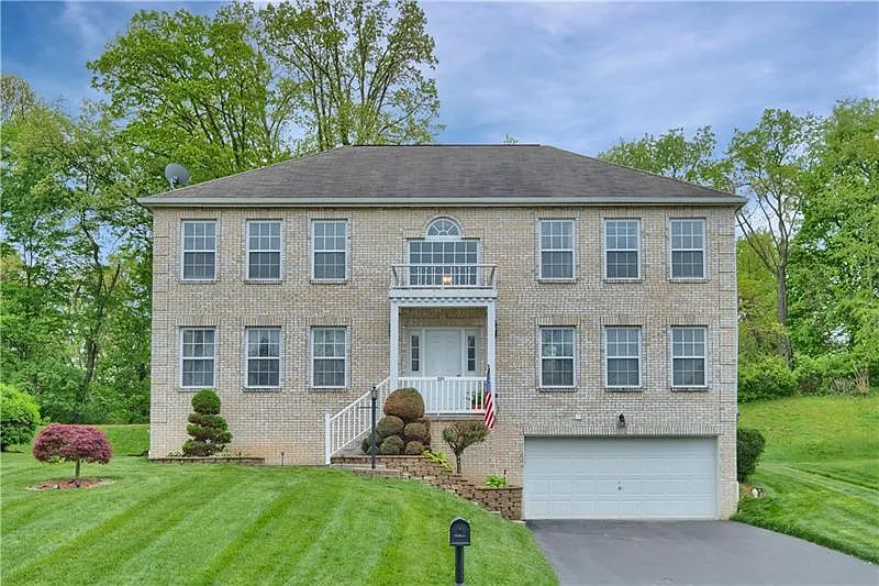 220 Macduff Ct photo 1