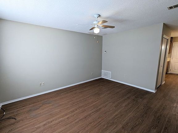 3rd image of 6437 Lanier Dr #0