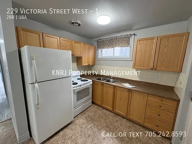 229 Victoria St W #1 — Photo 2