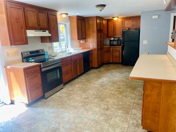 34 Ash St #1
