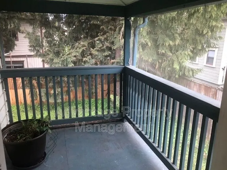 522 Calapooia St SW #3 — Photo 8