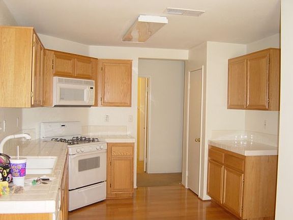 4th image of 30597 Pine Creek Dr