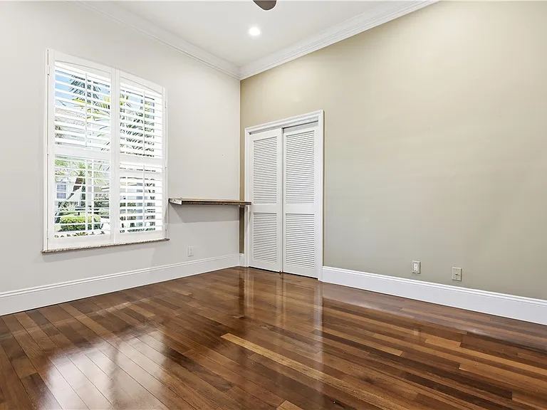 5545 E Harbor Village Dr — Photo 20