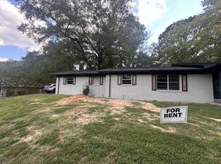 902 Fleming Dr, Mount Pleasant, TX 75455