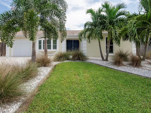 8697 Orange Blossom Dr, Seminole, FL 33772