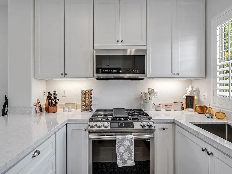 2175 Honeybee St — Photo 15