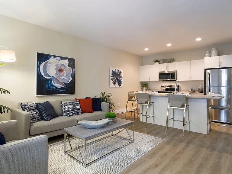 140 Eaglewood Dr — Photo 37