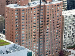 2909 N Sheridan Rd APT 402, Chicago, IL