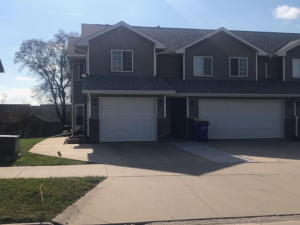 1st image of 537 E Goldfinch Dr
